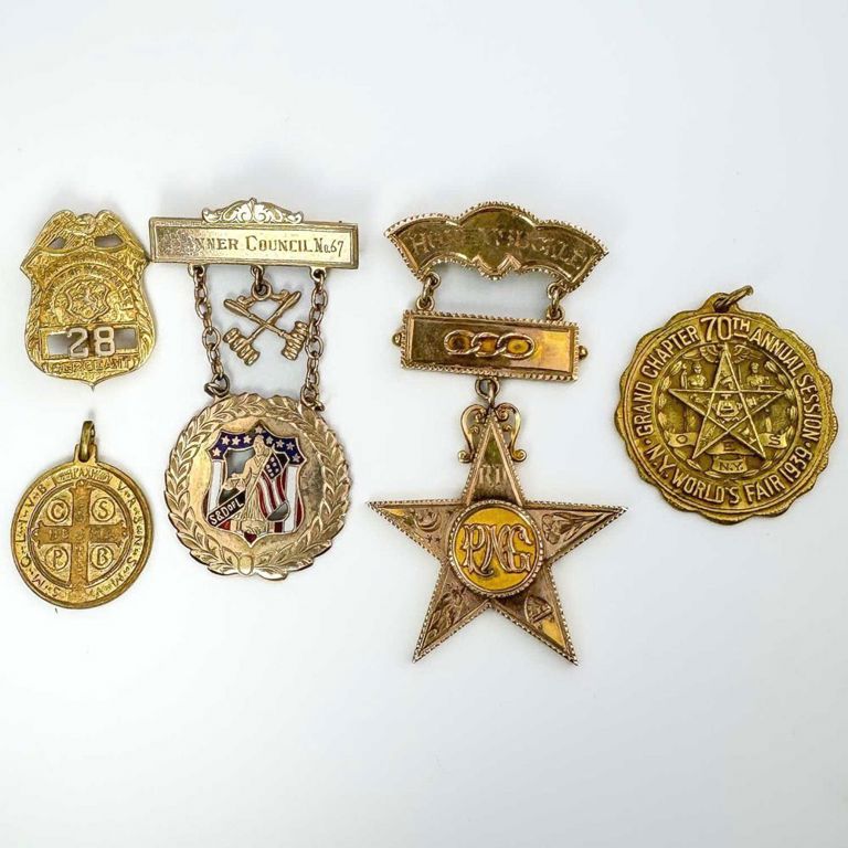 Lot of 5 vintage gold-filled or low karat gold pins
