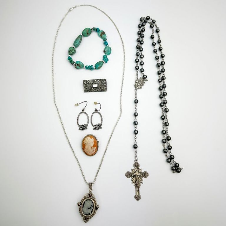 Bag lot of silver and other jewelry items