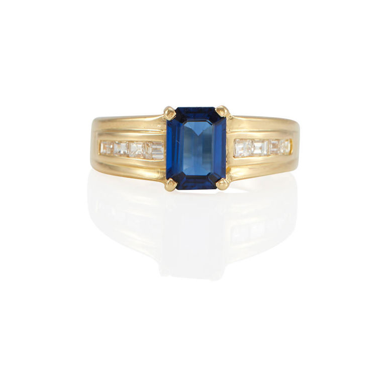 18k gold, sapphire and diamond ring