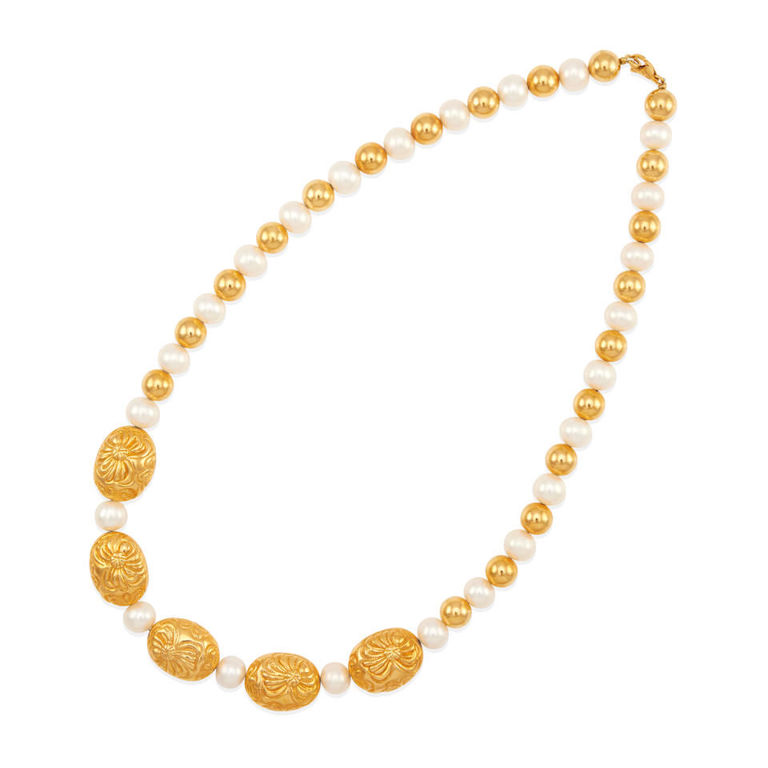 18k gold and cultured pearl bead necklace