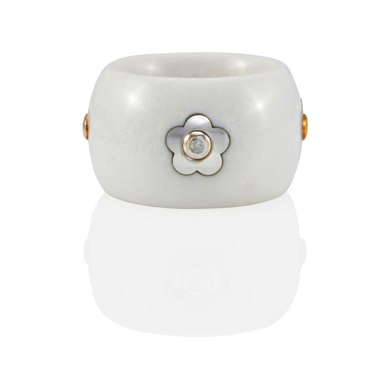 18k gold, white agate, and diamond thick band ring