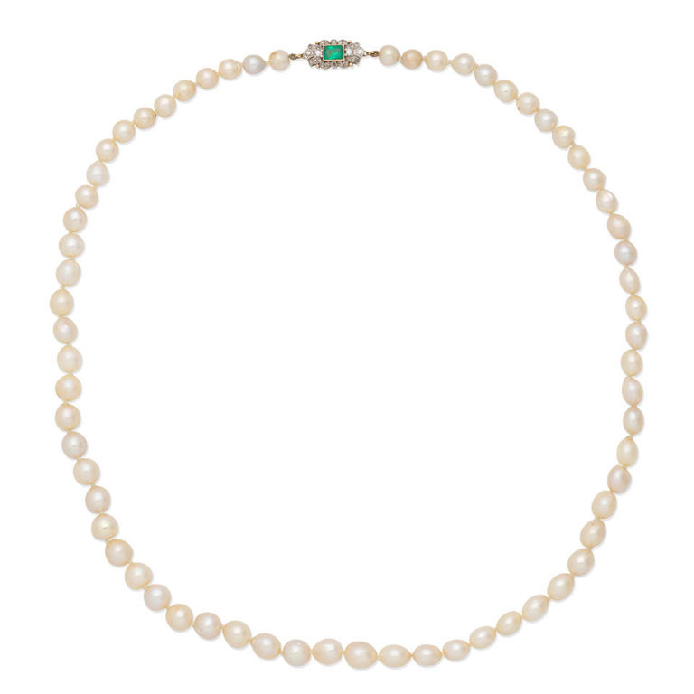 17k gold cultured pearl necklace with emerald and diamond clasp