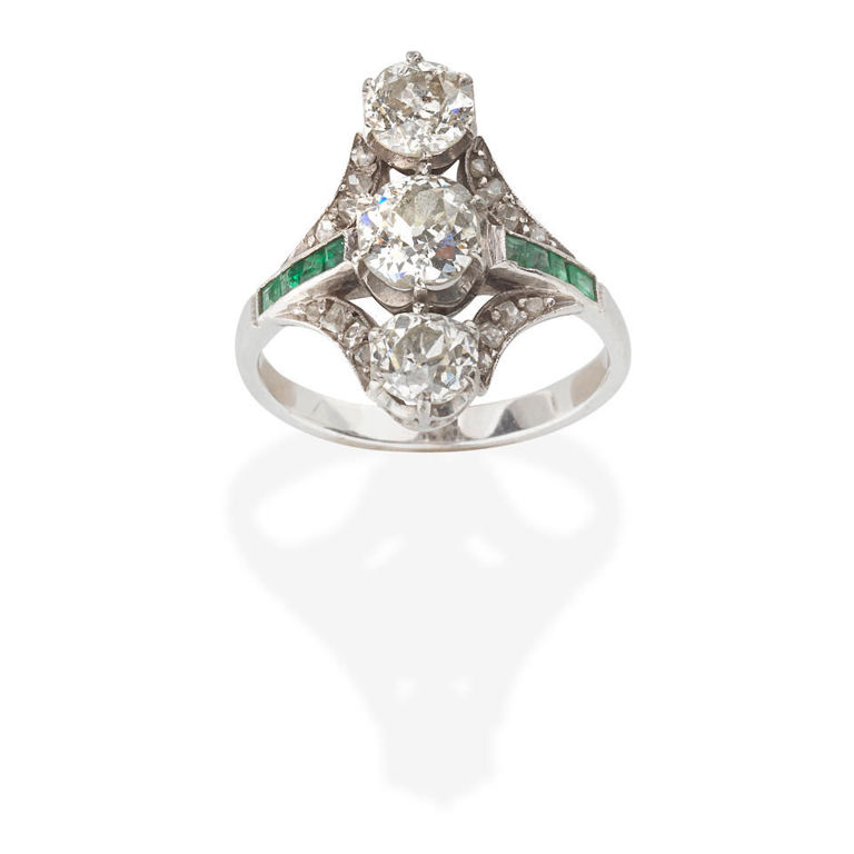 Diamond and emerald ring
