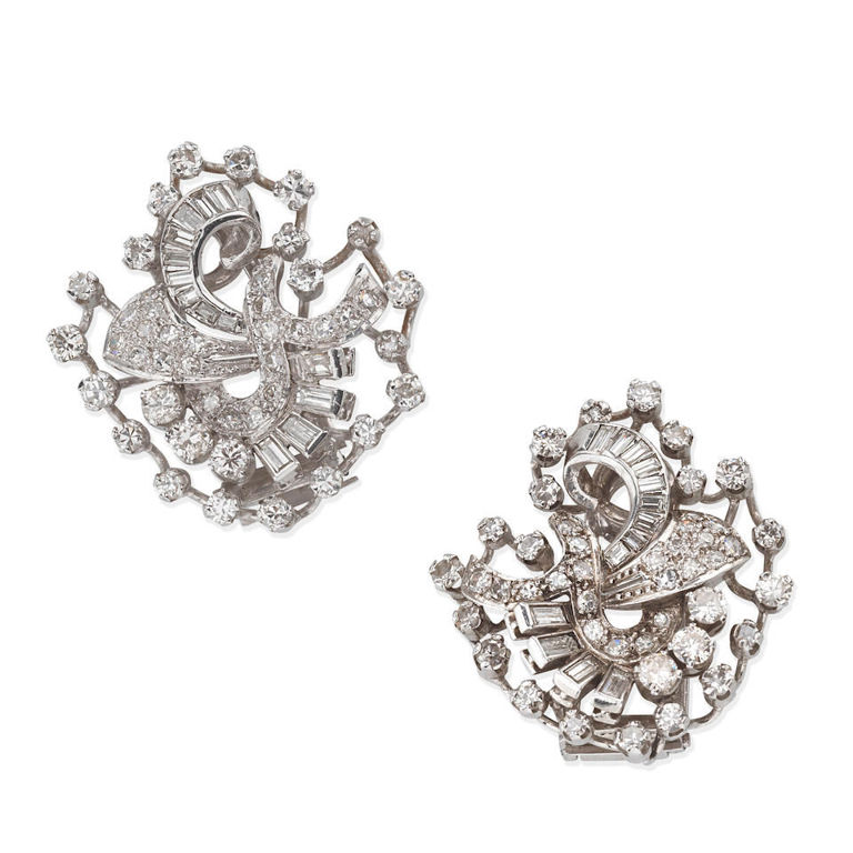 Diamond earclips