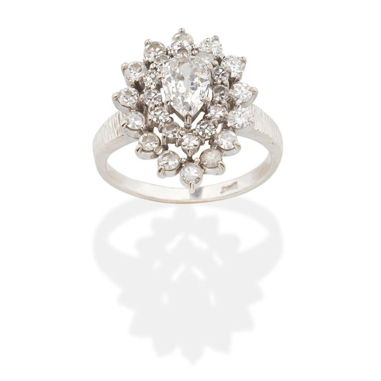 18k gold diamond cluster ring