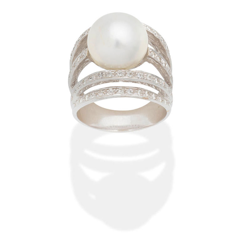 Cultured pearl and diamond ring