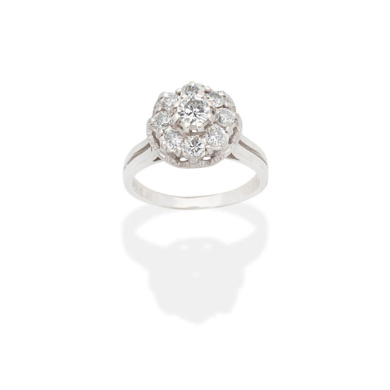 Diamond cluster ring