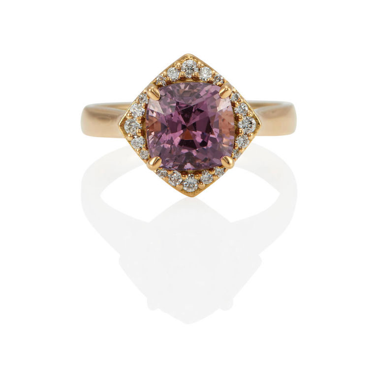18k gold, purplish-pink spinel and diamond ring with GIA report