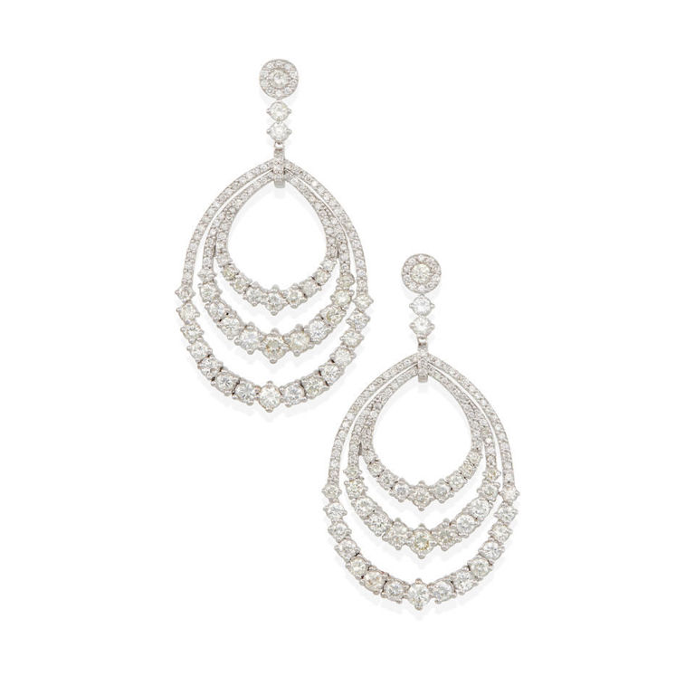 18k white gold and diamond pendant earrings