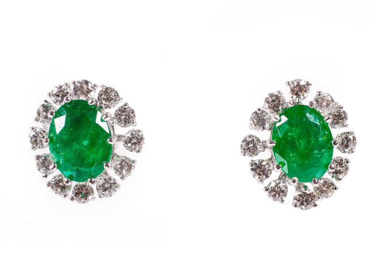 14k white gold emerald and diamond earrings