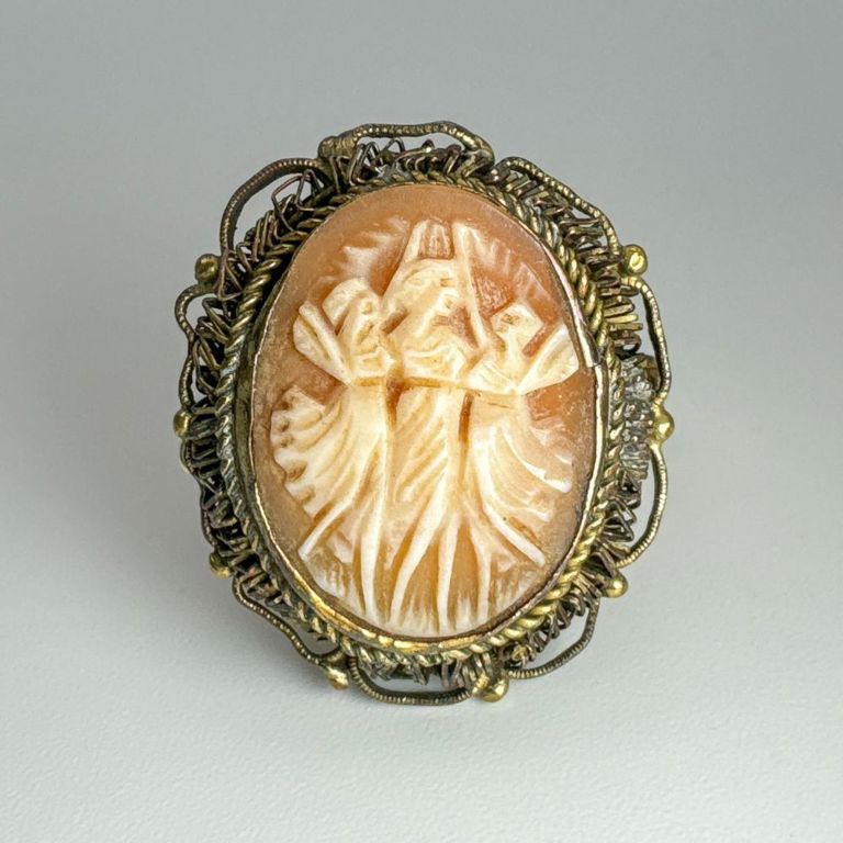 Old 14k gold and cameo ring