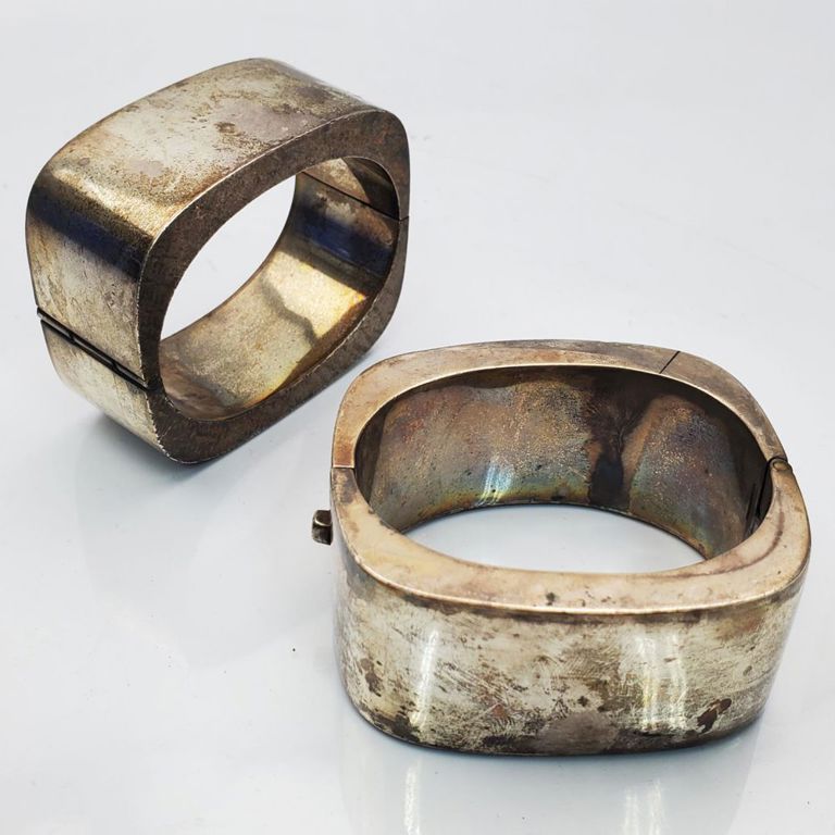 Lot of 2 heavy Mexican sterling silver cuff bracelets