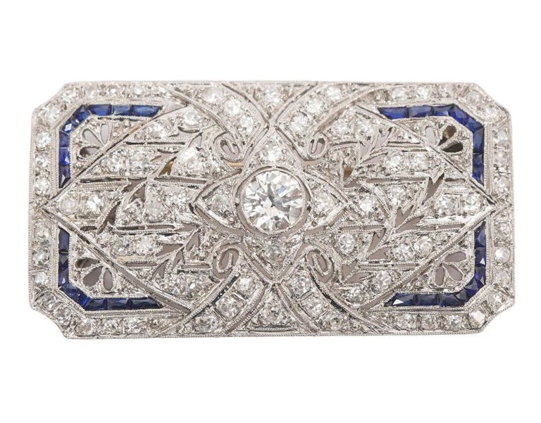 Antique Art Deco platinum filigree pendant/brooch