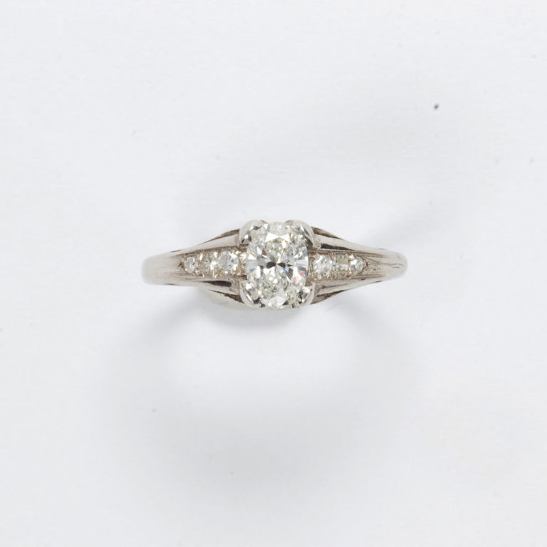 Platinum diamond ring
