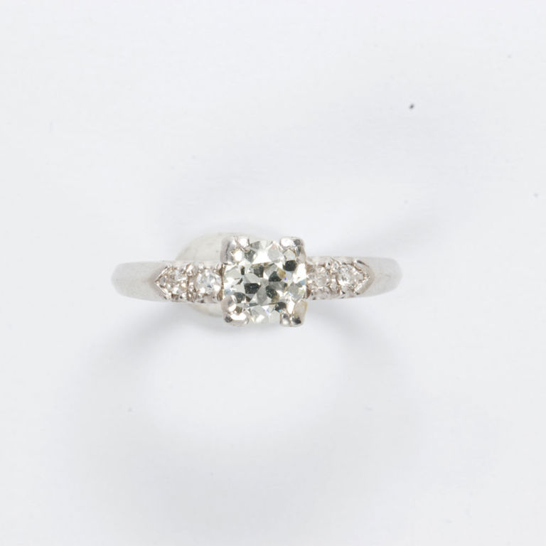 Platinum diamond ring
