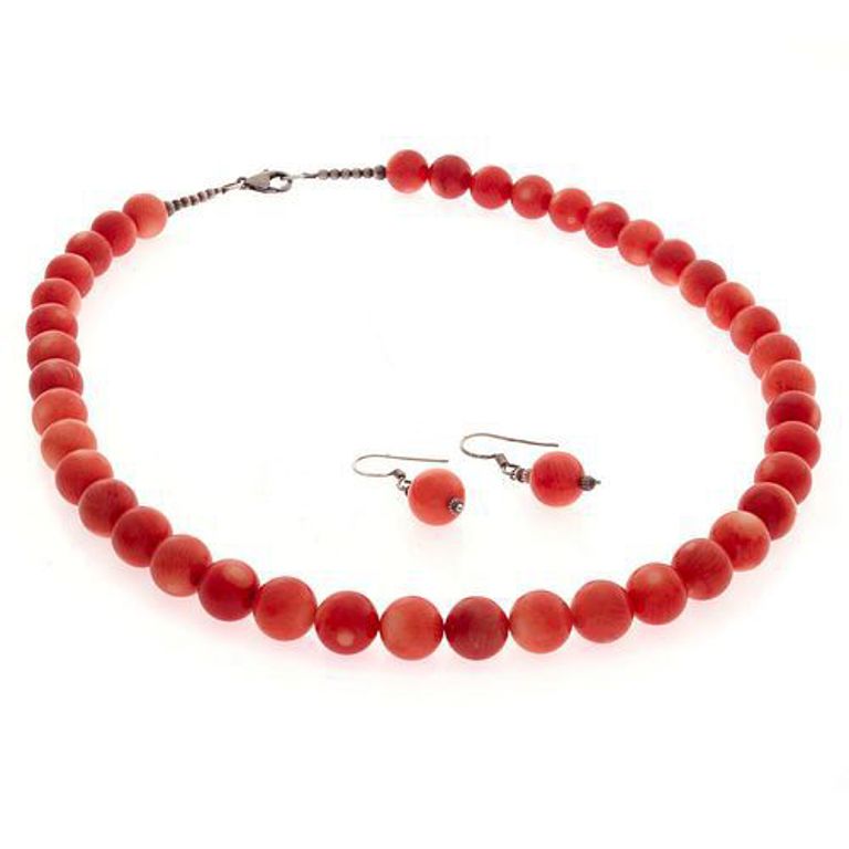 Sterling silver jewelry suite with coral beads