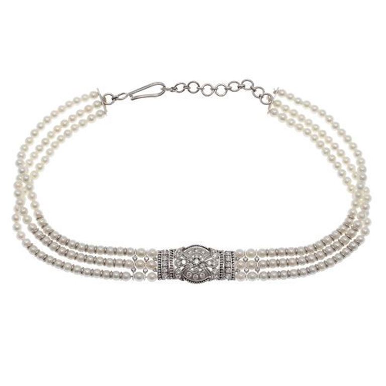 18k white gold collar necklace with diamonds and cultured pearls