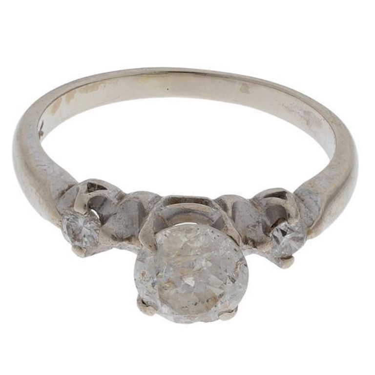 14k white gold ring with diamonds