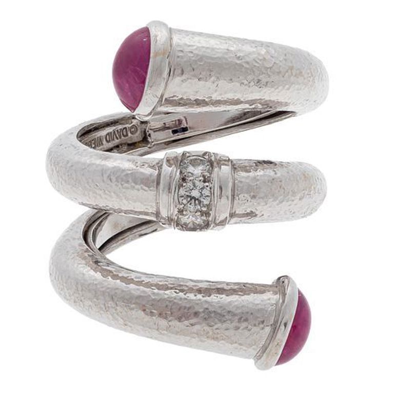 18k white gold "Pipe" ring with rubies and diamonds