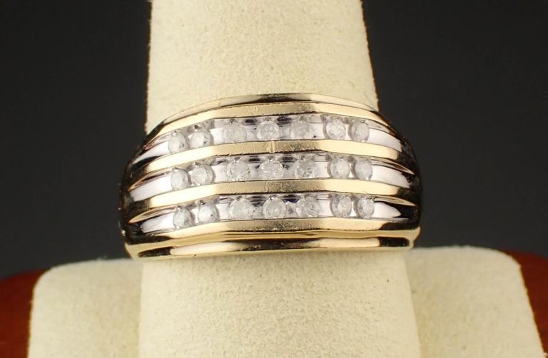 10k yellow gold men's diamond ring