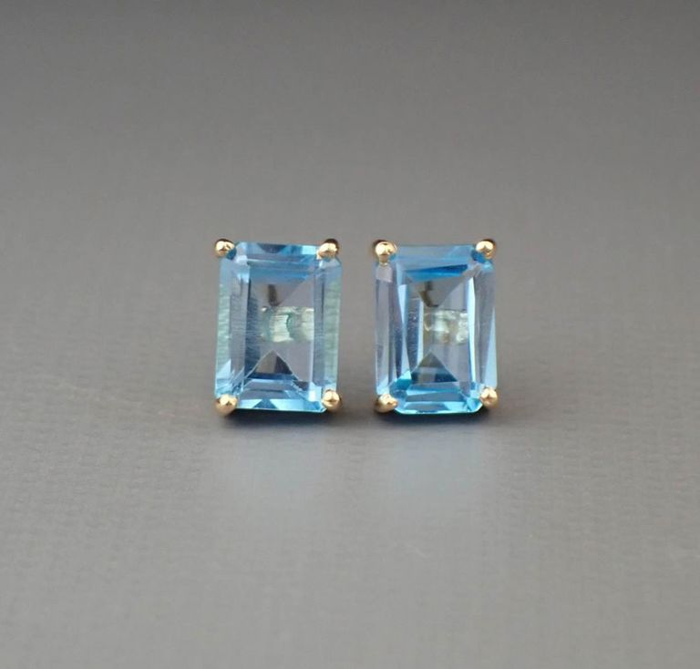 14k yellow gold blue topaz ear studs