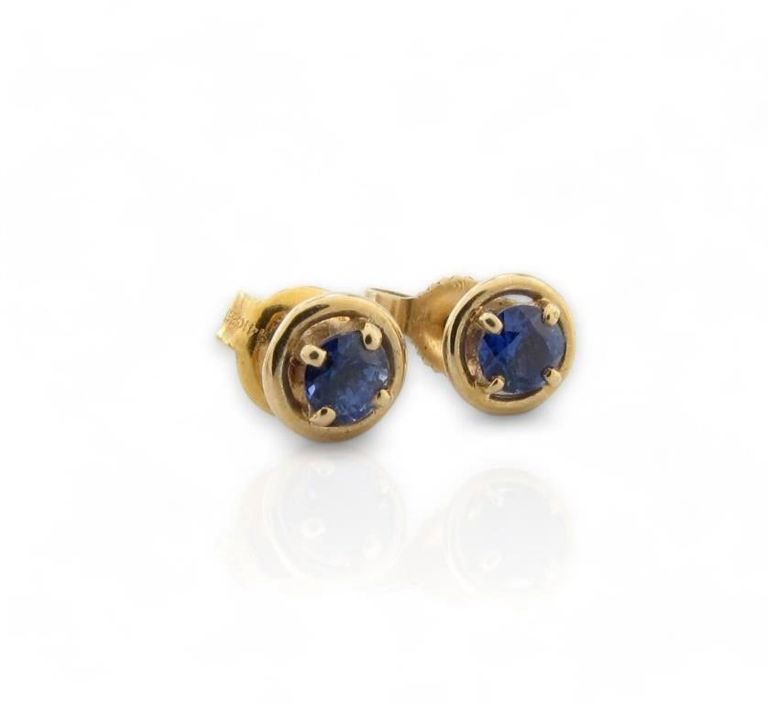 14k gold blue sapphire stud earrings