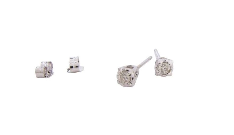 14k white gold diamond stud earrings