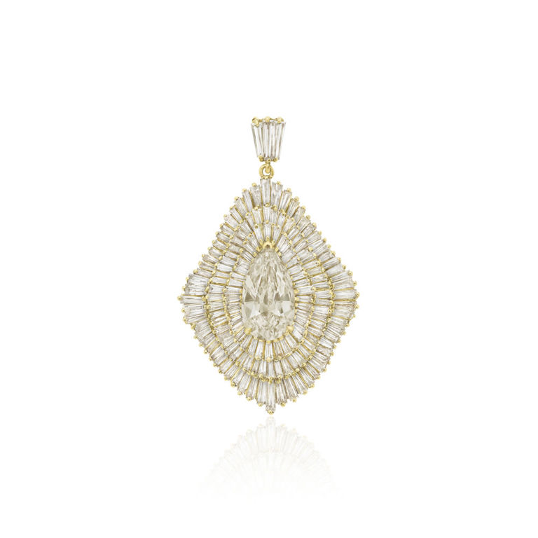 Yellow gold diamond pendant