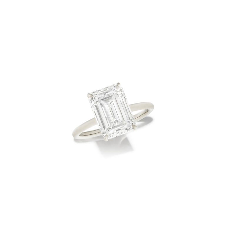 18k white gold diamond ring