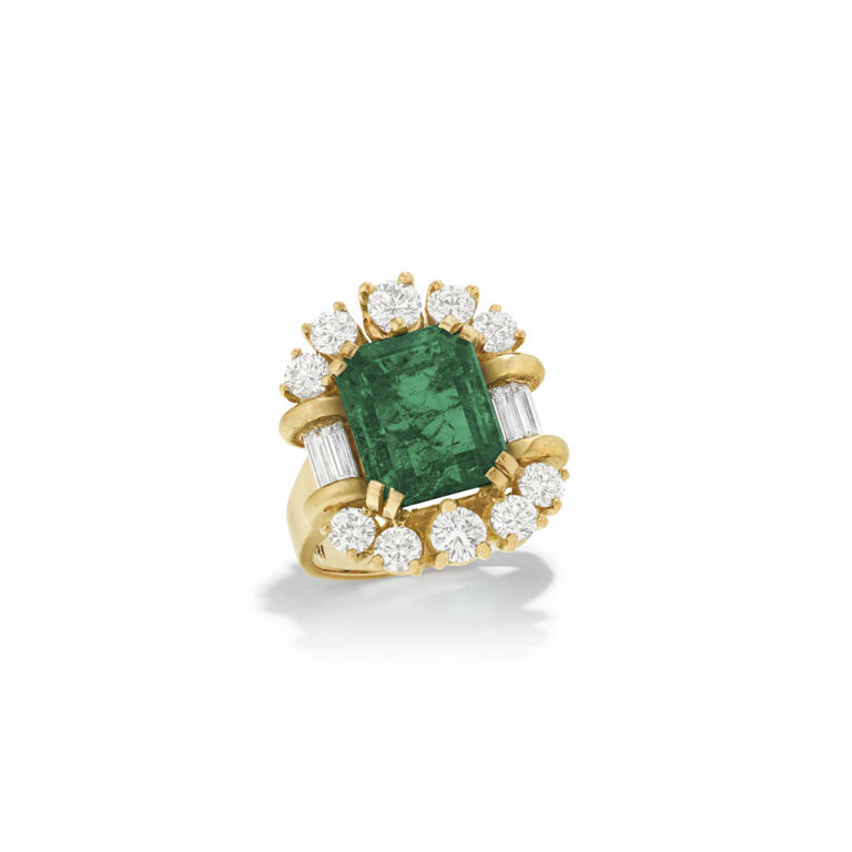 18k yellow gold emerald and diamond ring