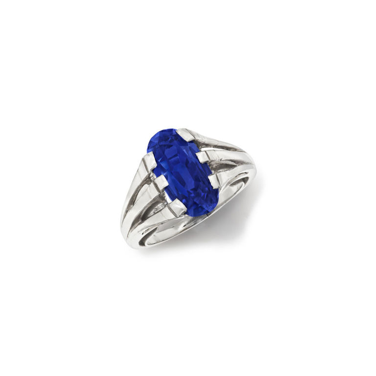 Platinum sapphire ring