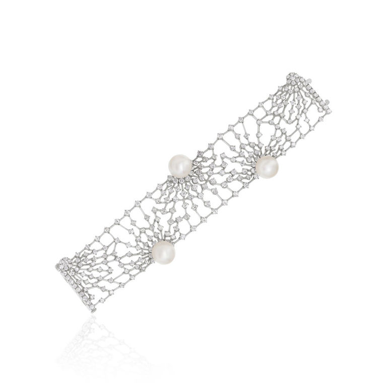 18k white gold cultured pearl and diamond bracelet