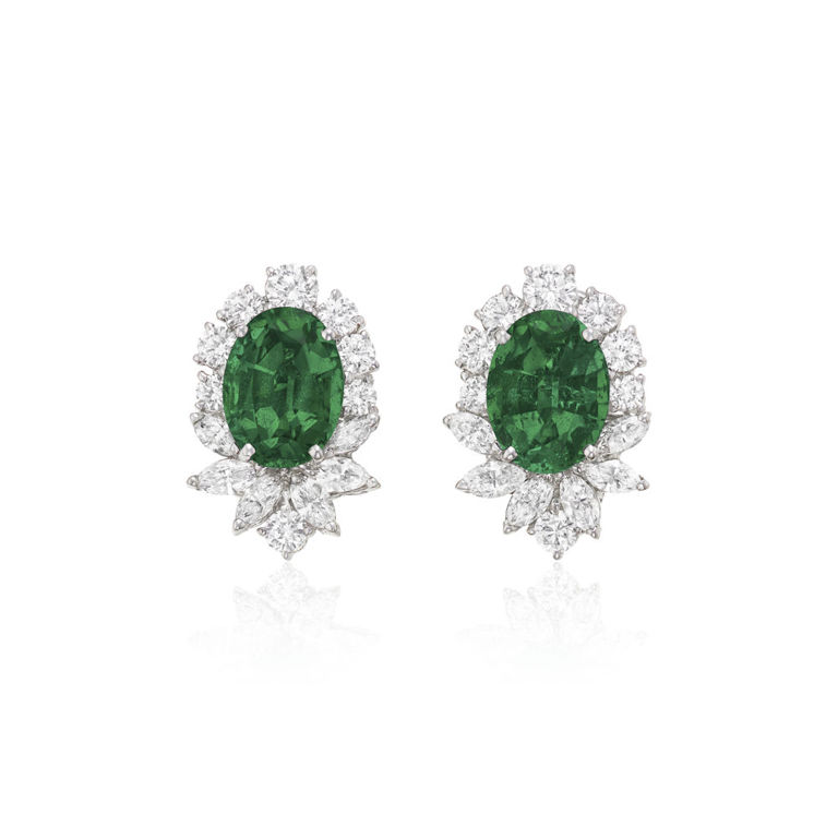 18k white gold emerald and diamond earrings