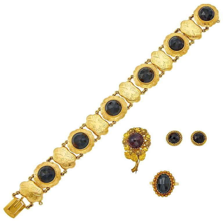 14k gold and garnet jewelry set