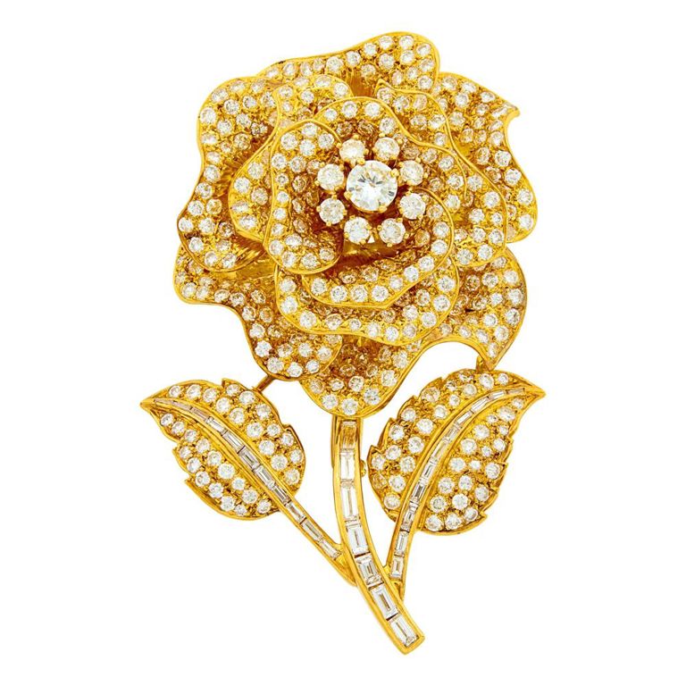 18k gold flower brooch with diamonds