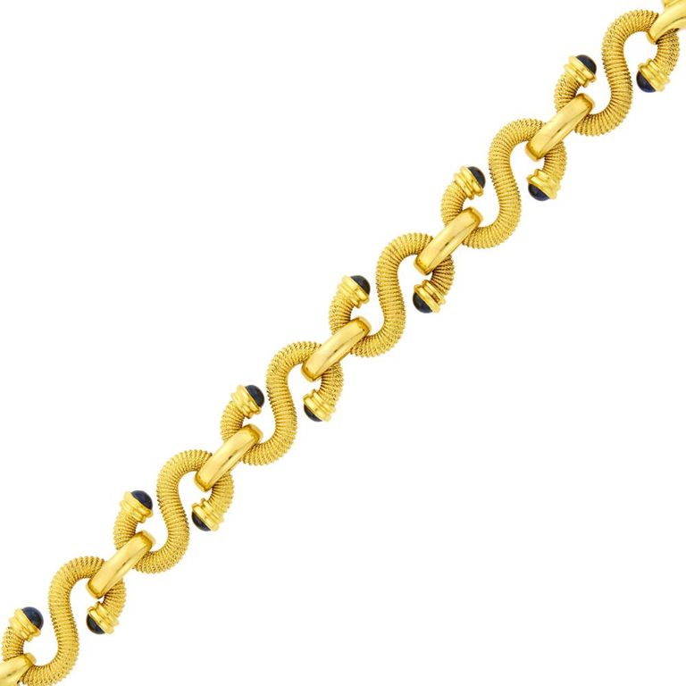 18k gold bracelet with cabochon sapphires