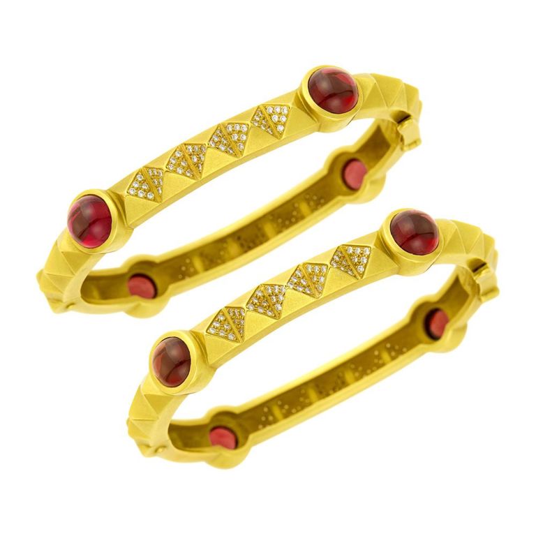 Barry Kieselstein-Cord gold bangle bracelets