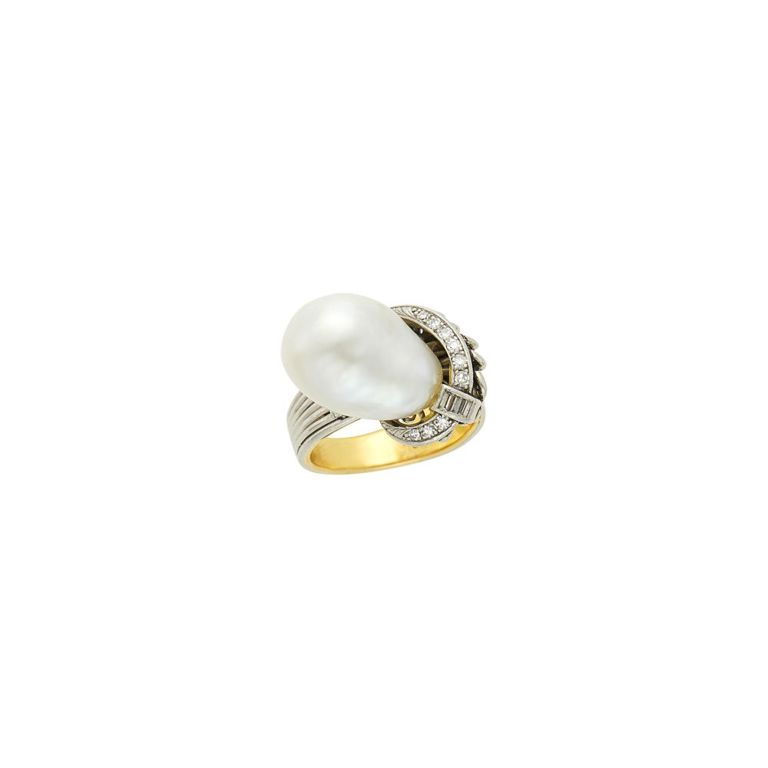 Platinum and gold ring with baroque cultured pearl and diamond