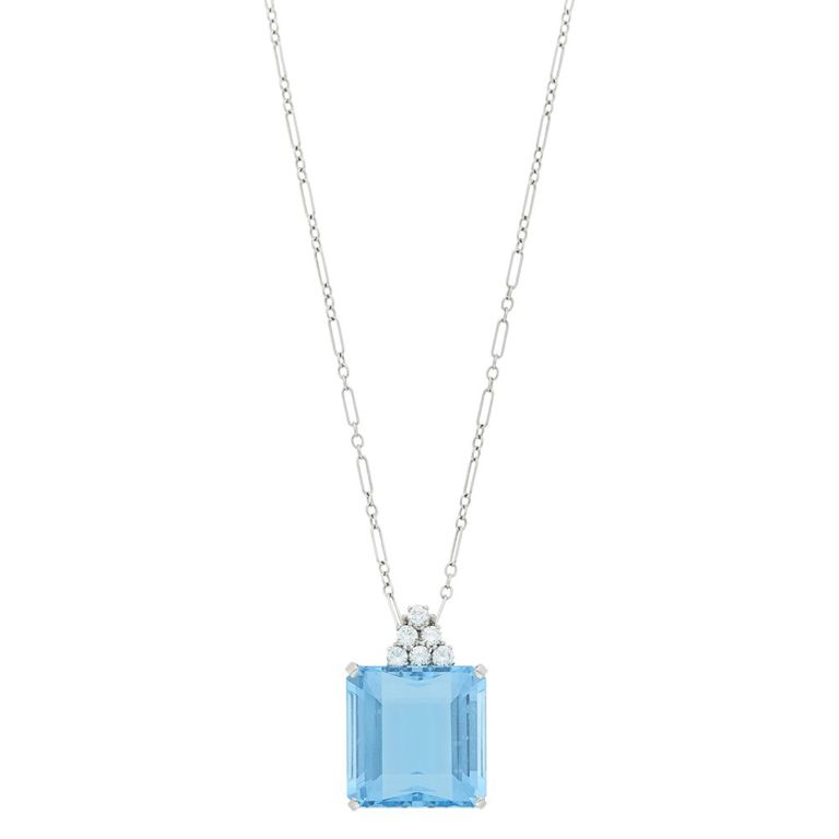 18k white gold pendant with aquamarine and diamond on chain necklace