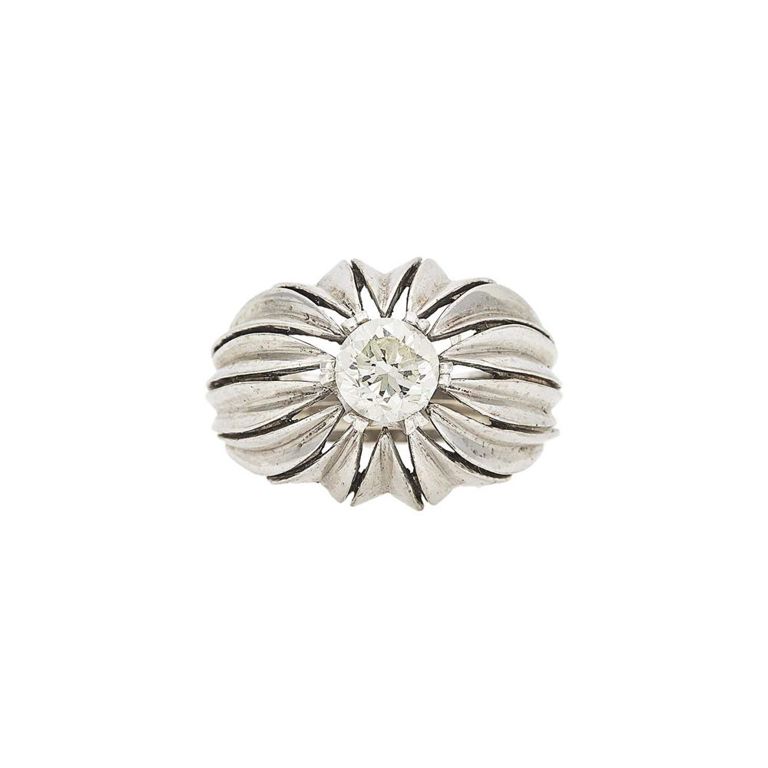 14k white gold diamond fluted dome ring