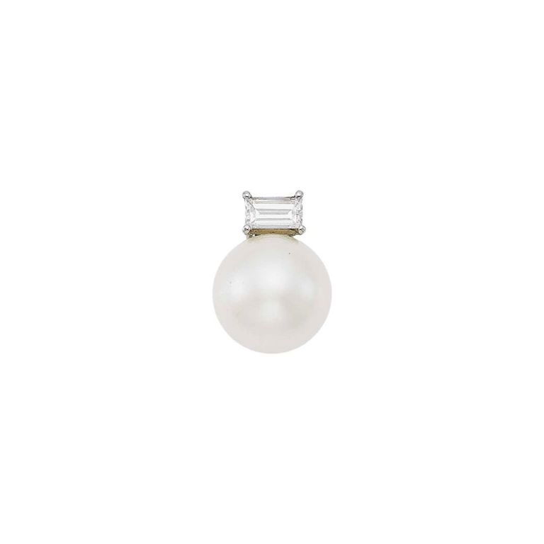 18k white gold South Sea pearl and diamond pendant
