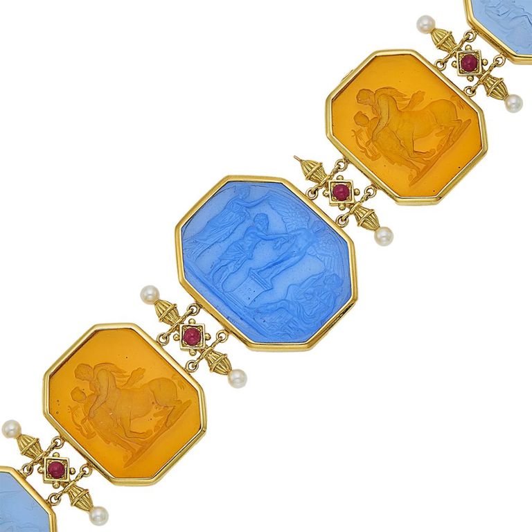 18k gold intaglio, ruby and pearl bracelet