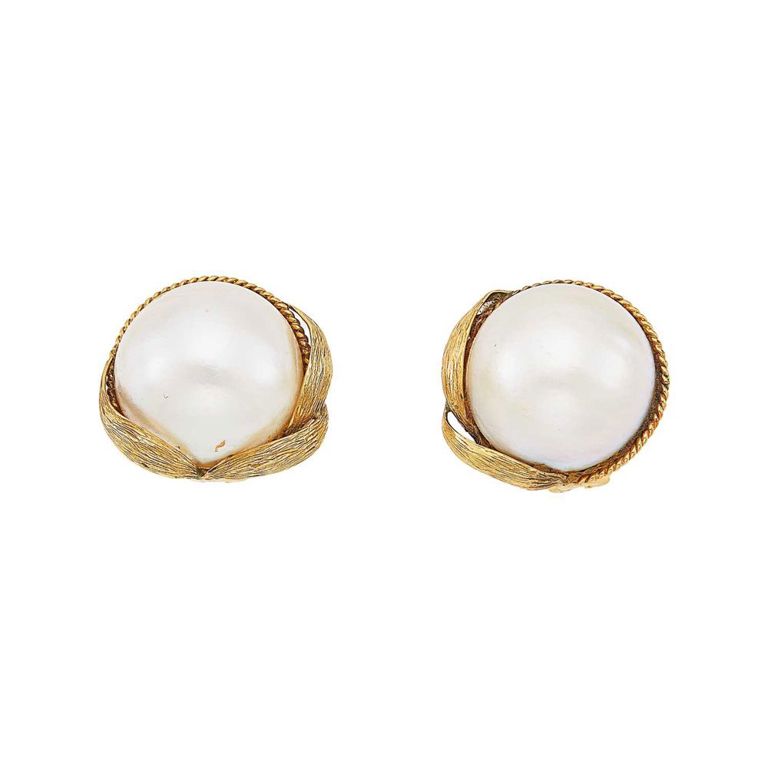 14k gold earclips with mabé pearl
