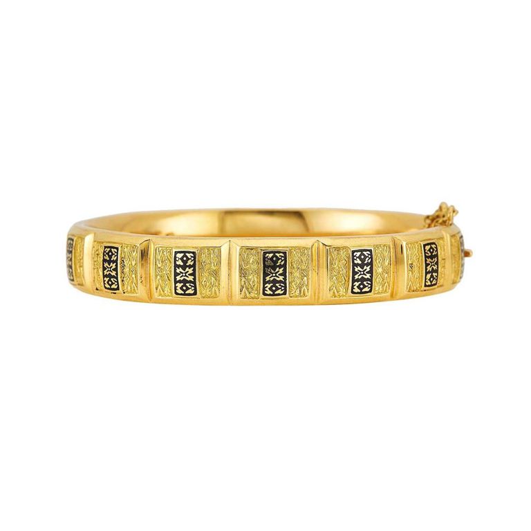 19k gold and enamel bangle bracelet