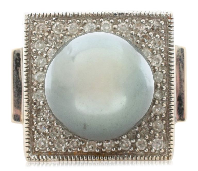 14k white gold Tahitian pearl and diamond ring