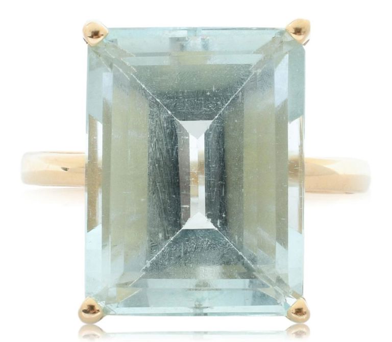 14k yellow gold and aquamarine ring