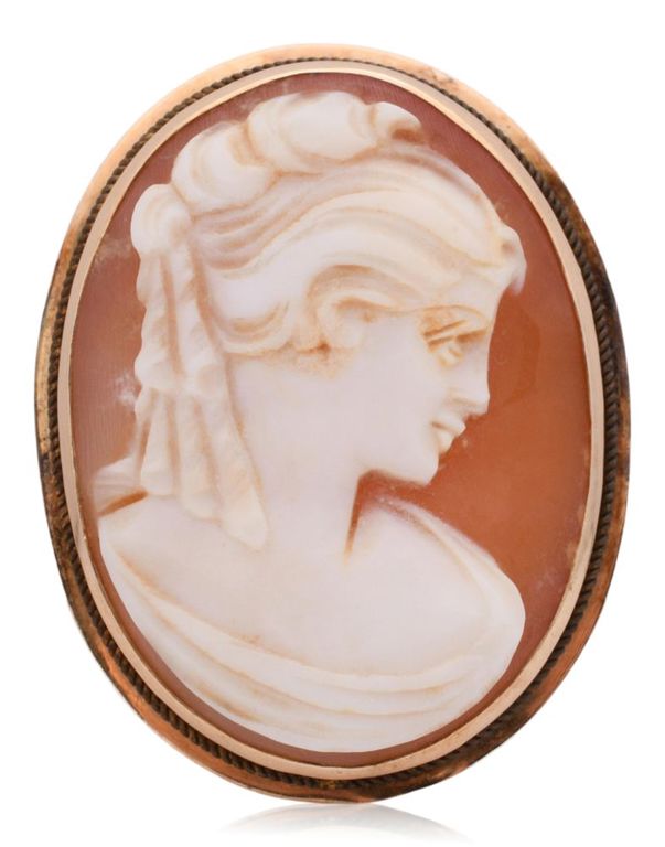 14k yellow gold cameo pendant/brooch