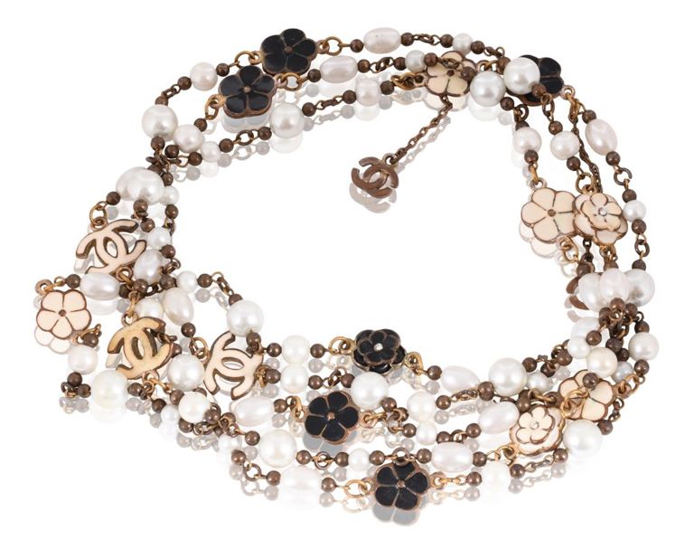 Chanel faux pearl and enamel necklace