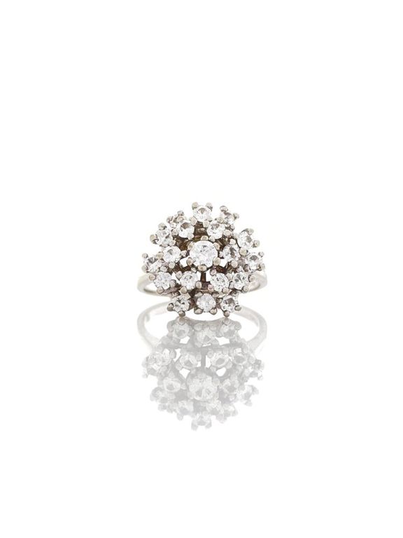14k white gold diamond cluster ring