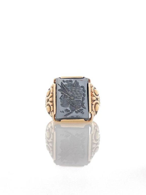 Vintage 10k yellow gold hematite intaglio ring